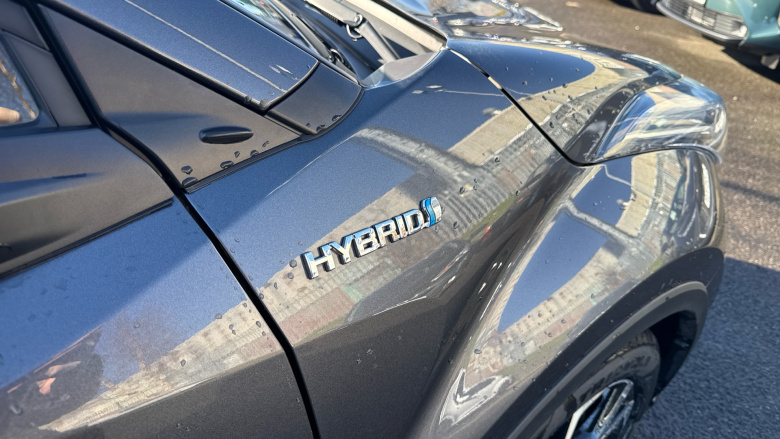 Toyota C-HR 1.8 Hybrid Design 5dr CVT Hybrid Hatchback